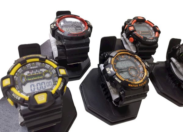 Reloj sport con correa de silicona y movimiento digital