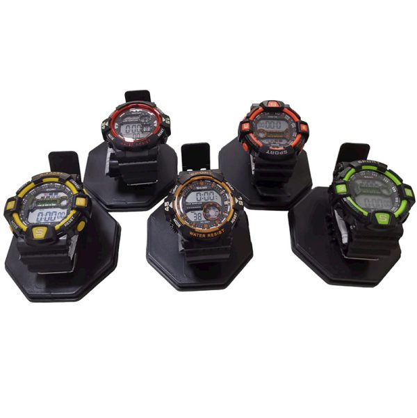 Reloj sport con correa de silicona y movimiento digital