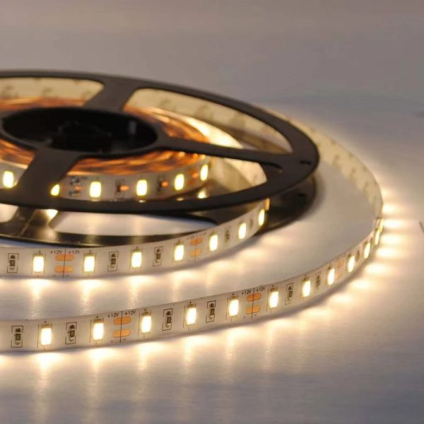 Tira led con adhesivo – Luz cálida 3000k