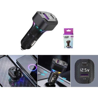 Cargador de carro QC3.0 + PD30W con pantalla de voltaje